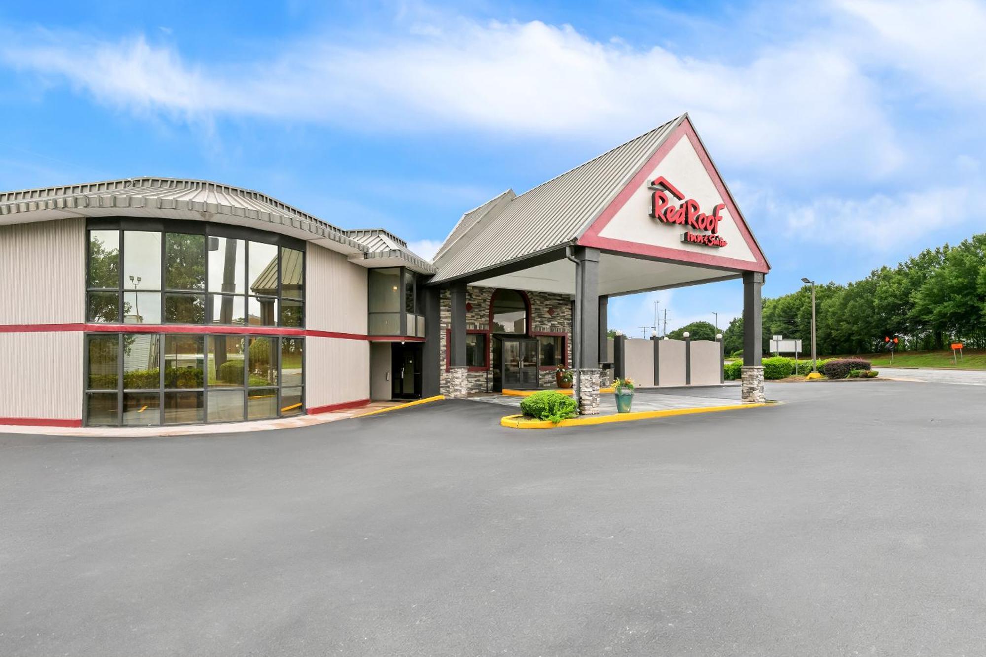 Red Roof Inn & Suites Duncan Exterior photo